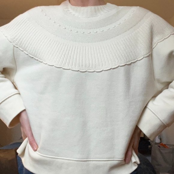 Zara Cream Ribbed Knit Sweater – Textured Collar, Minimalist Pullover (Size S) - Picture 4 of 7